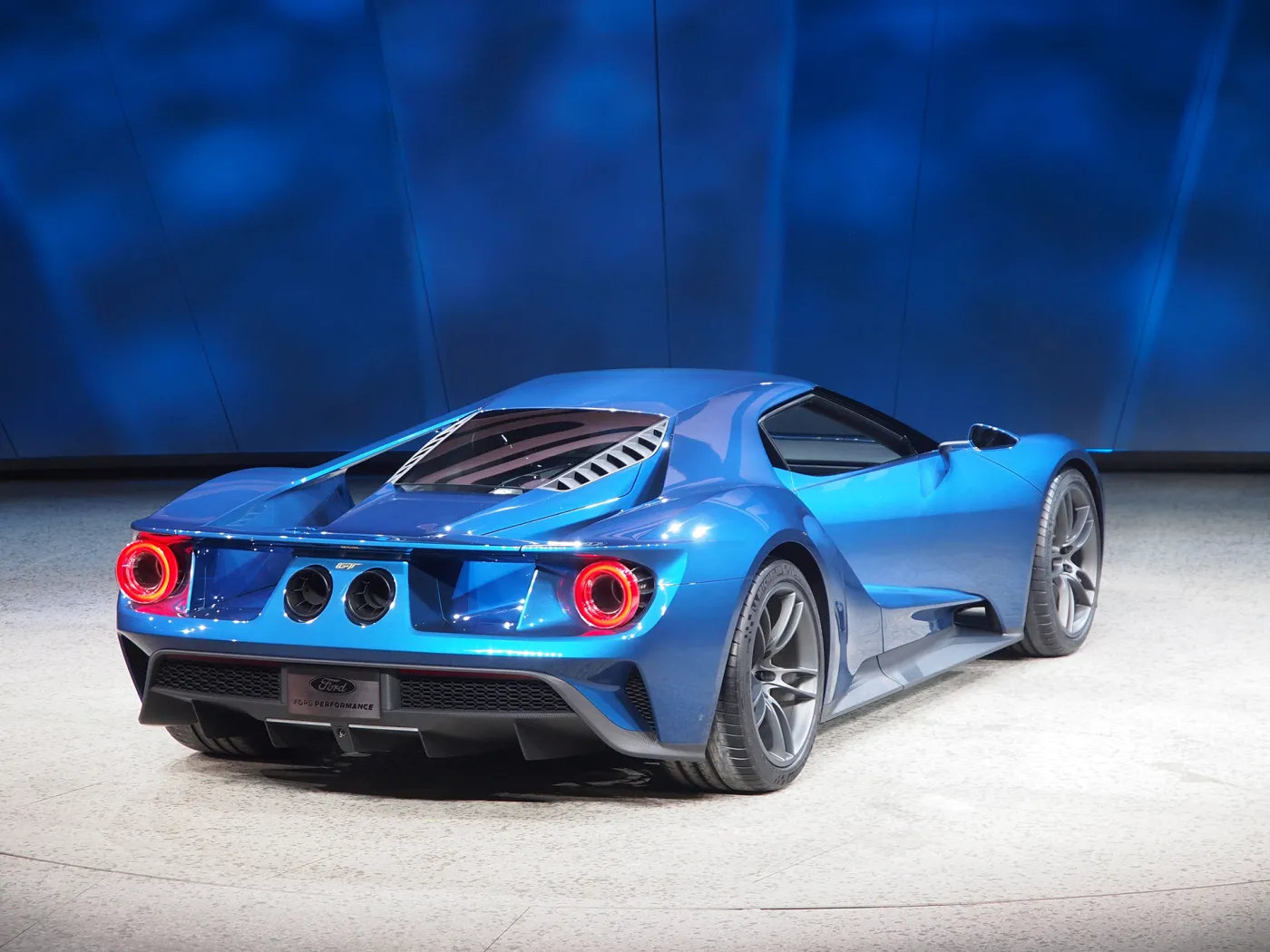 7298464-ford-gt.jpg