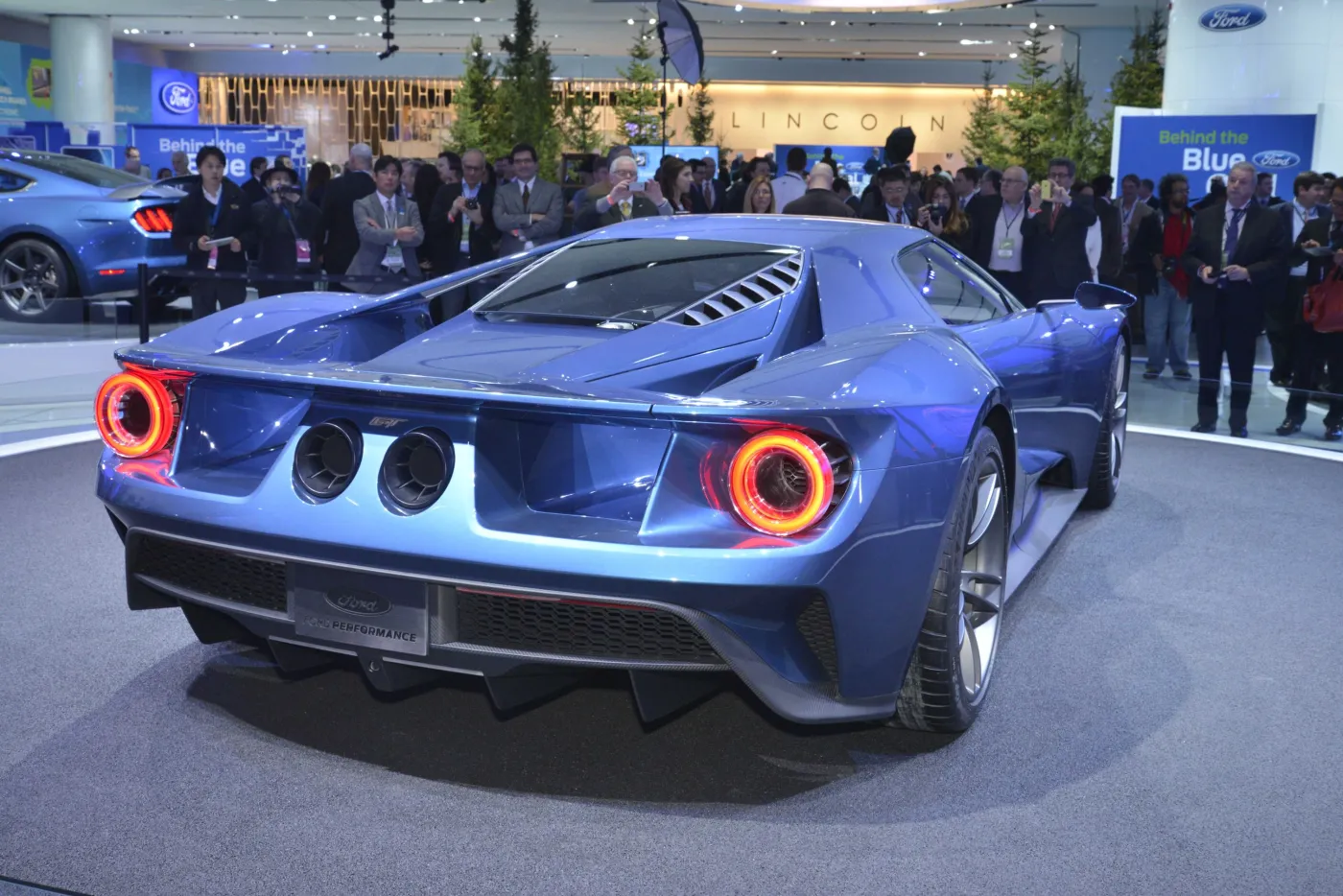 7298319-ford-gt.jpg