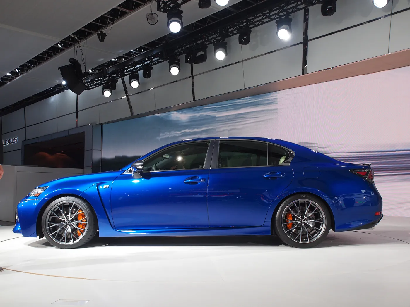 7305219-lexus-gs-f.jpg
