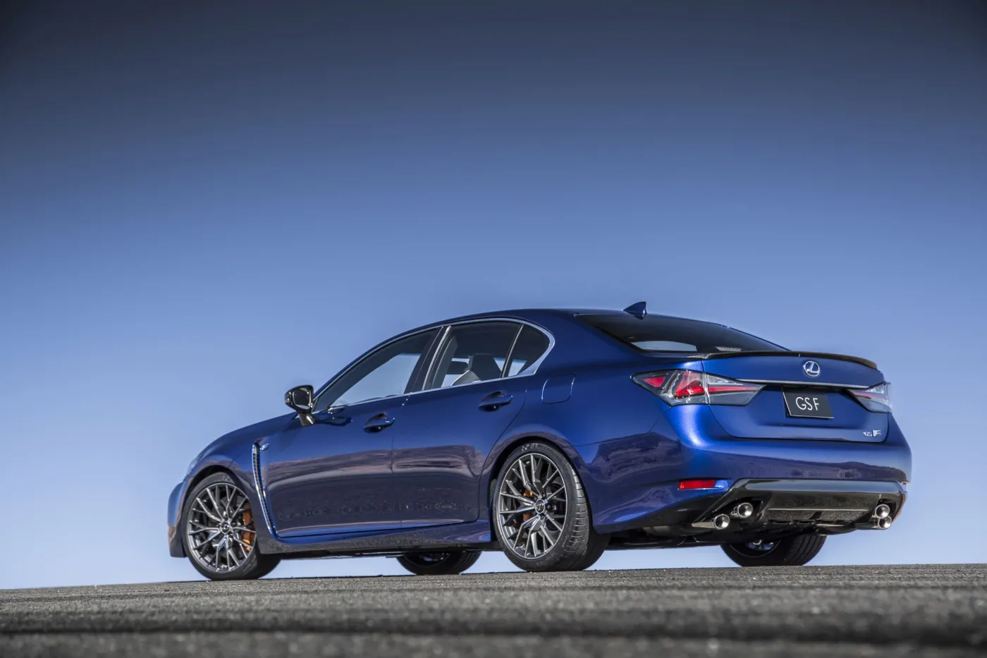 7312175-lexus-gs-f.jpg