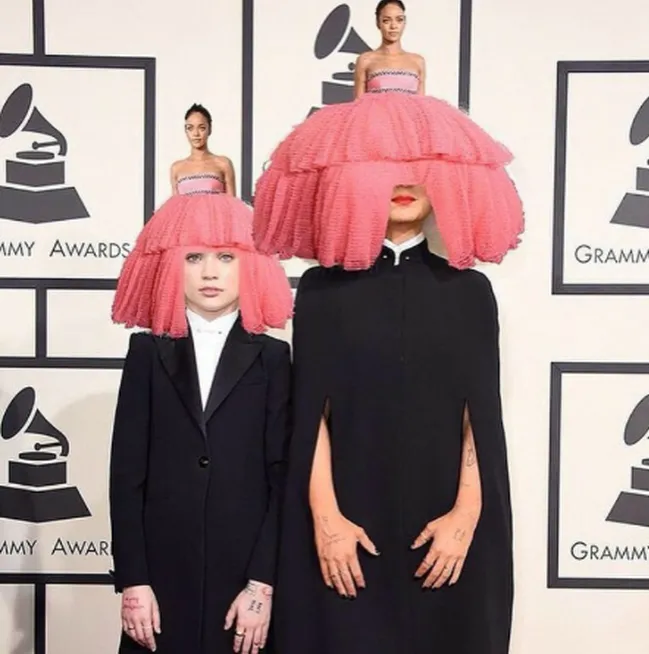 7410333-rihanna.jpg