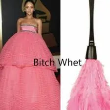 7410382-rihanna.jpg