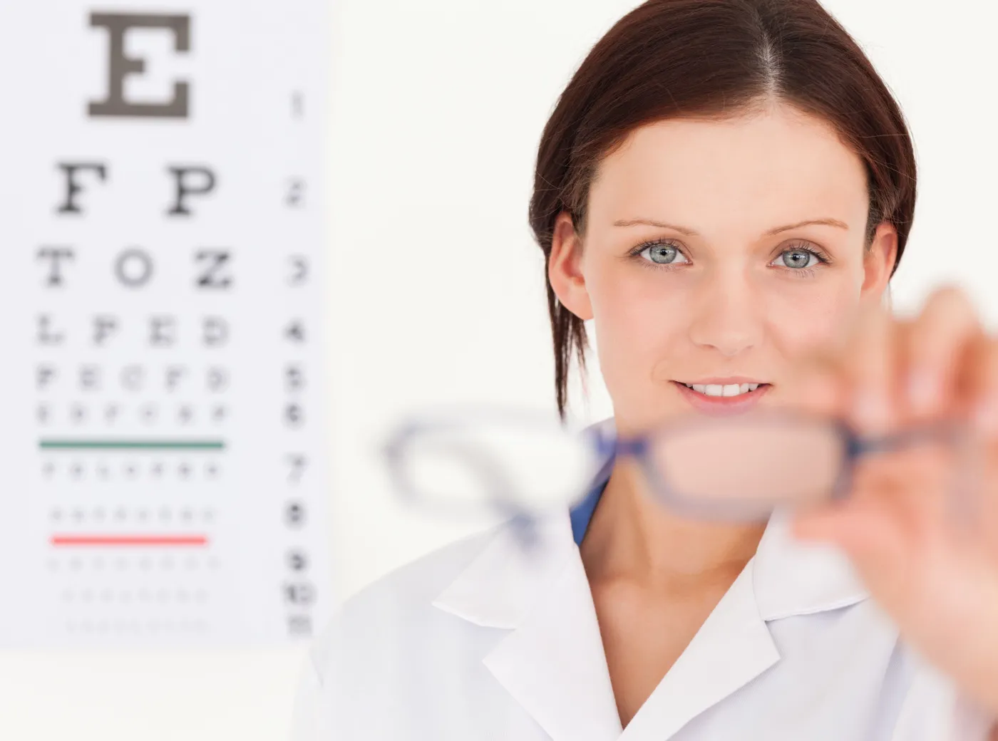 Pożegnaj okulary na zawsze. Na czym polega laserowa korekcja wzroku?