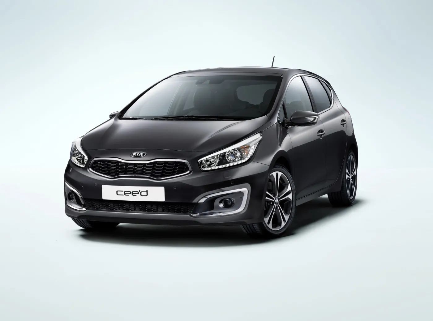 7929210-kia-cee-d.jpg