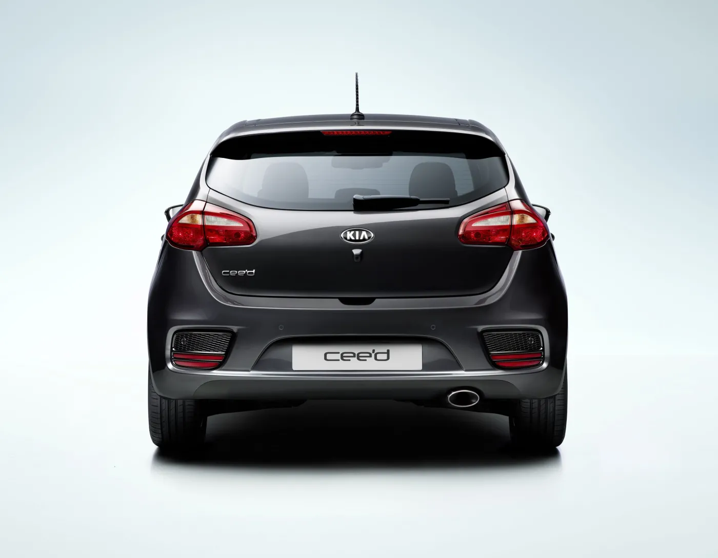 7929240-kia-cee-d.jpg