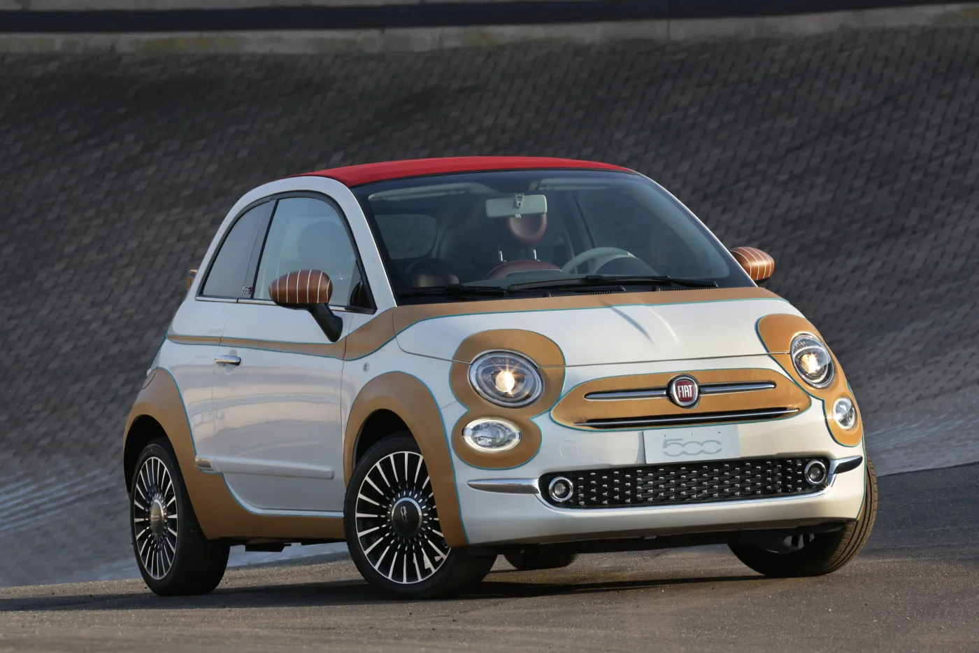 8047677-fiat-500.jpg