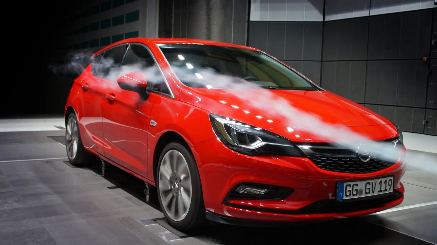 8052081-opel-astra.jpg