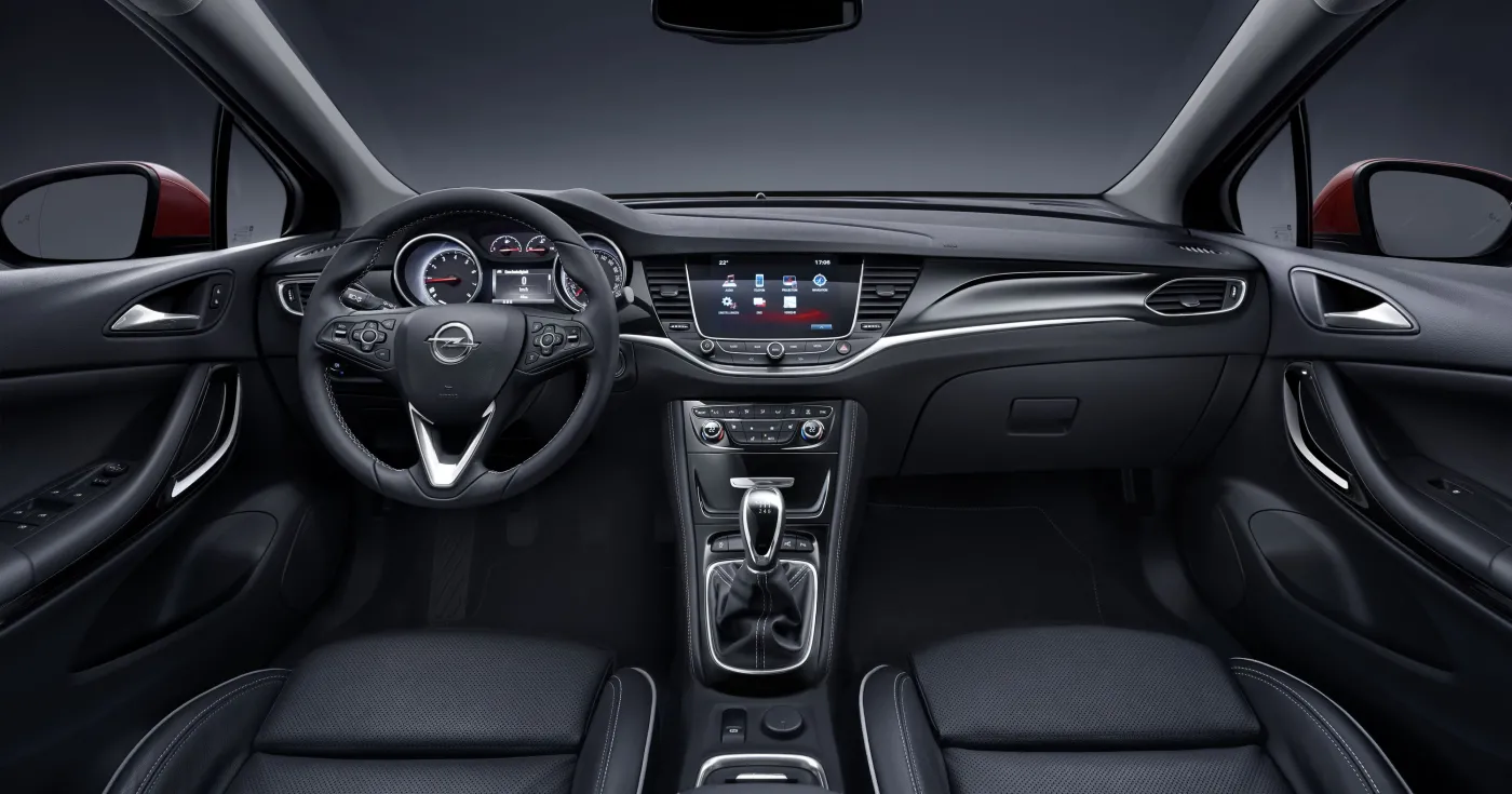 7832195-opel-astra.jpg