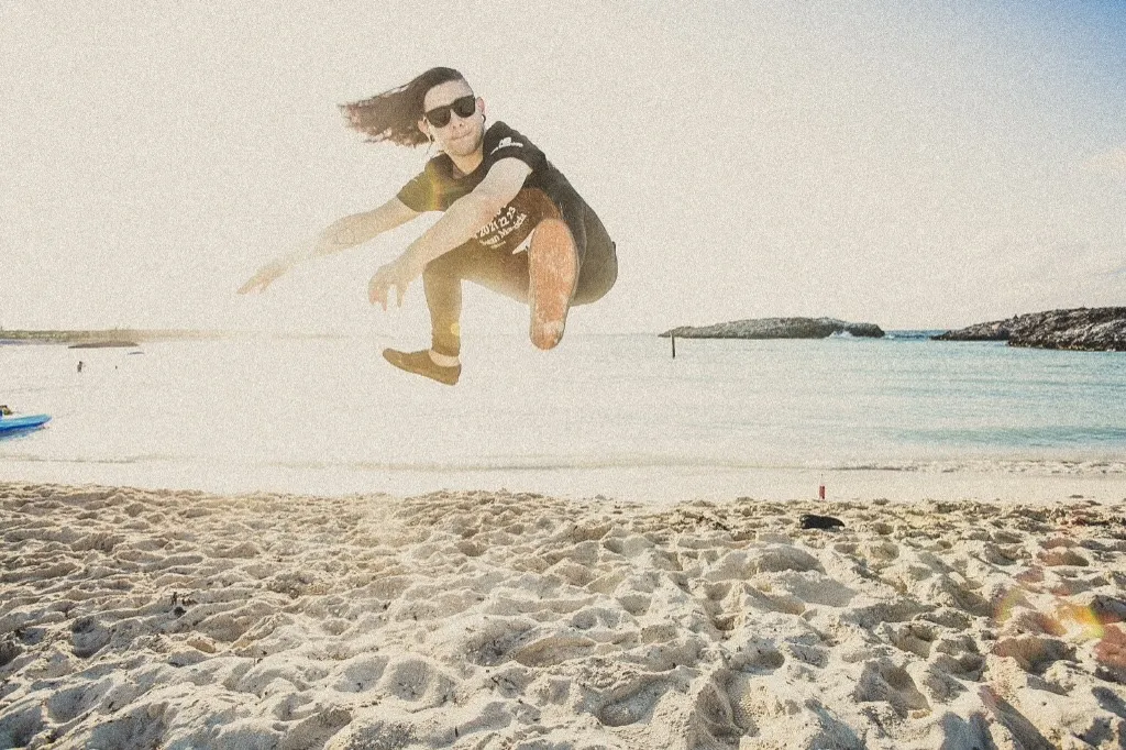 7359871-skrillex.jpg