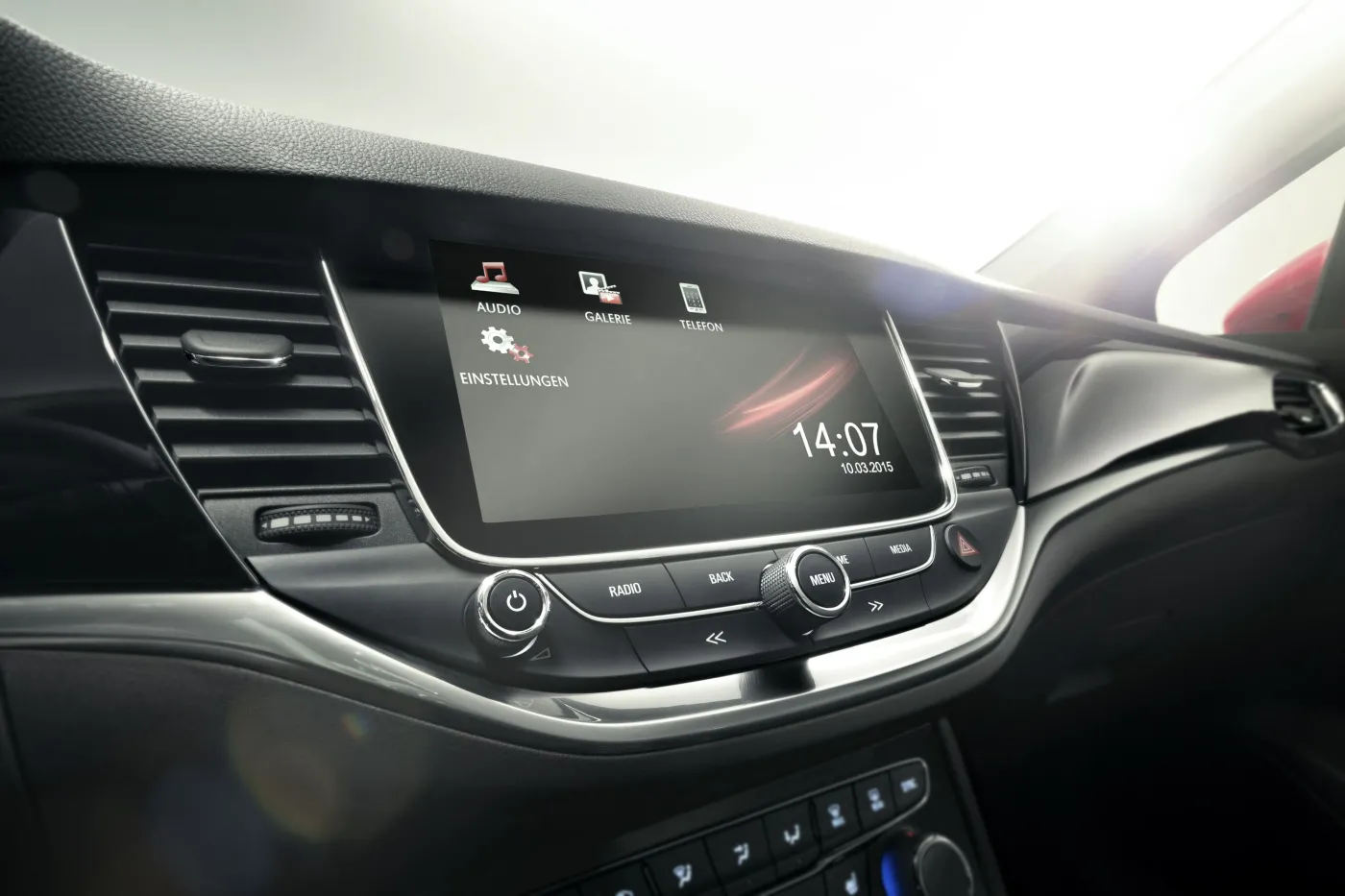 7832344-opel-astra.jpg