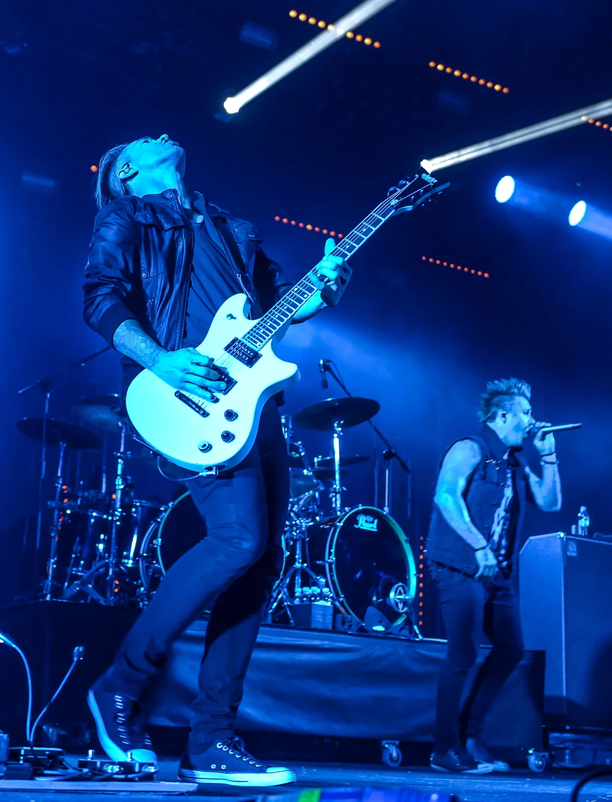 7870423-papa-roach.jpg