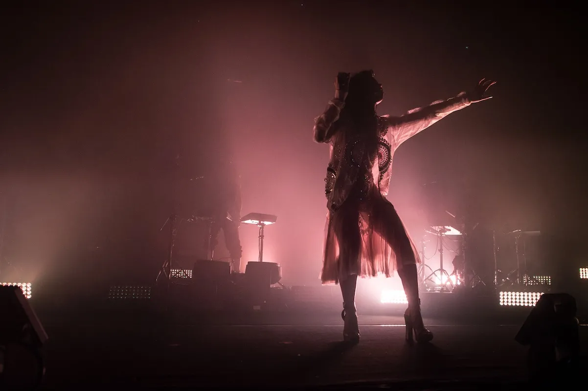 7874485-fka-twigs.jpg