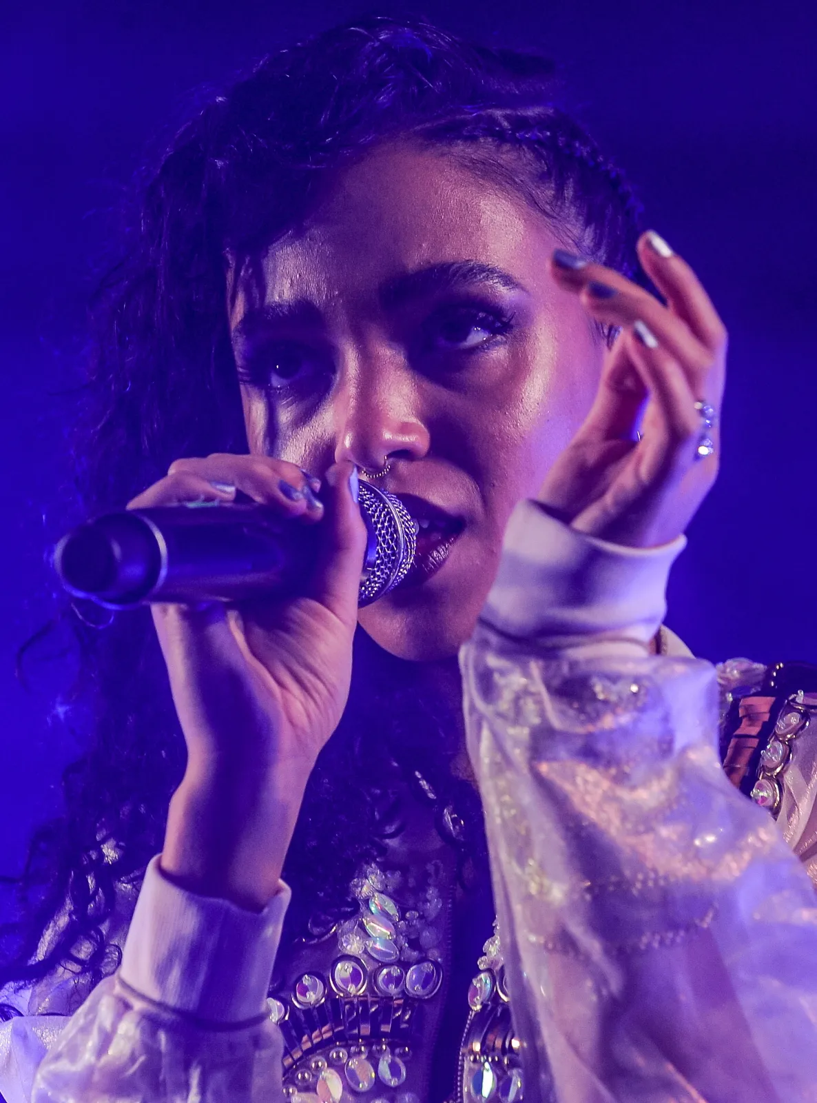 7874279-fka-twigs.jpg