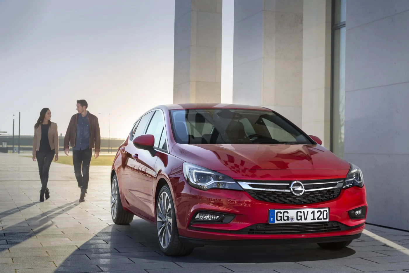 7832165-opel-astra.jpg