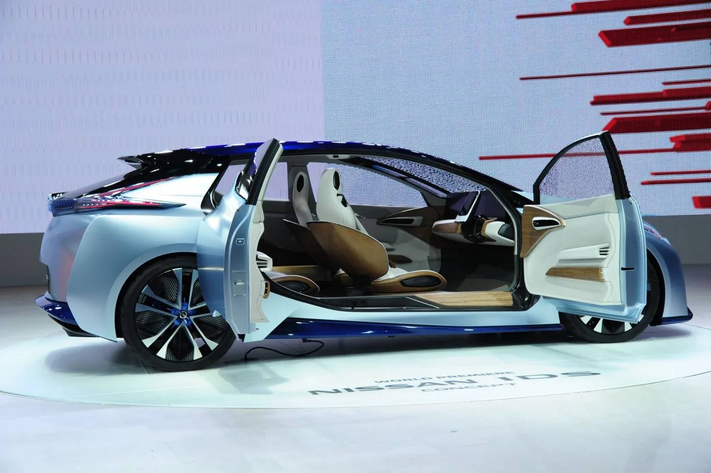 8370670-nissan-ids.jpg