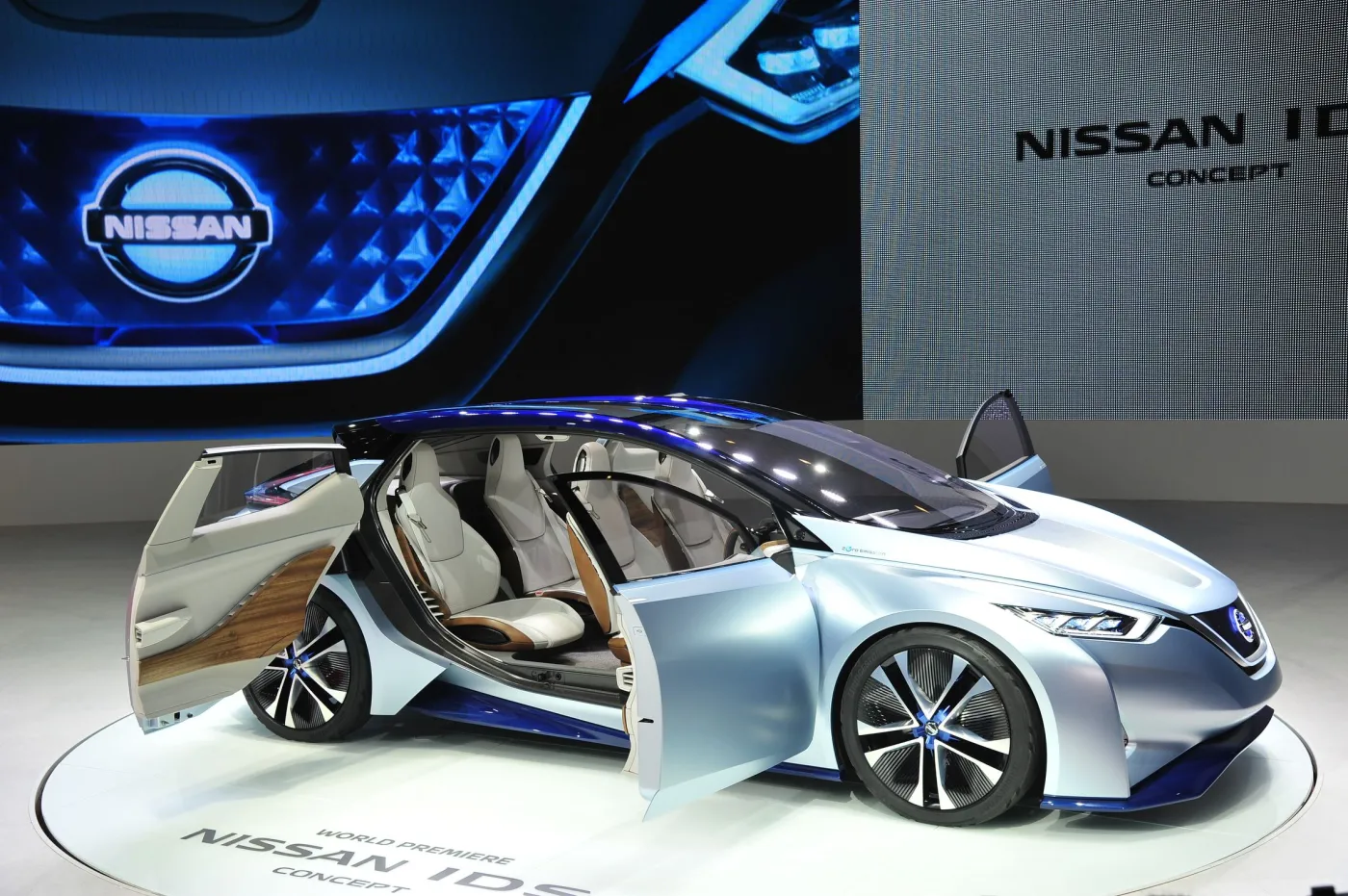 8370702-nissan-ids.jpg