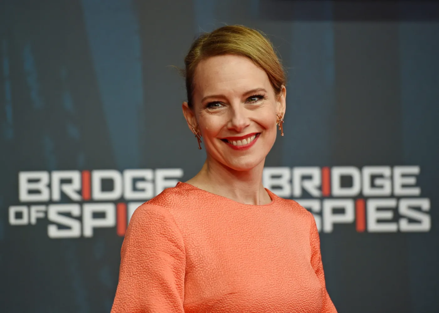 8418959-amy-ryan.jpg