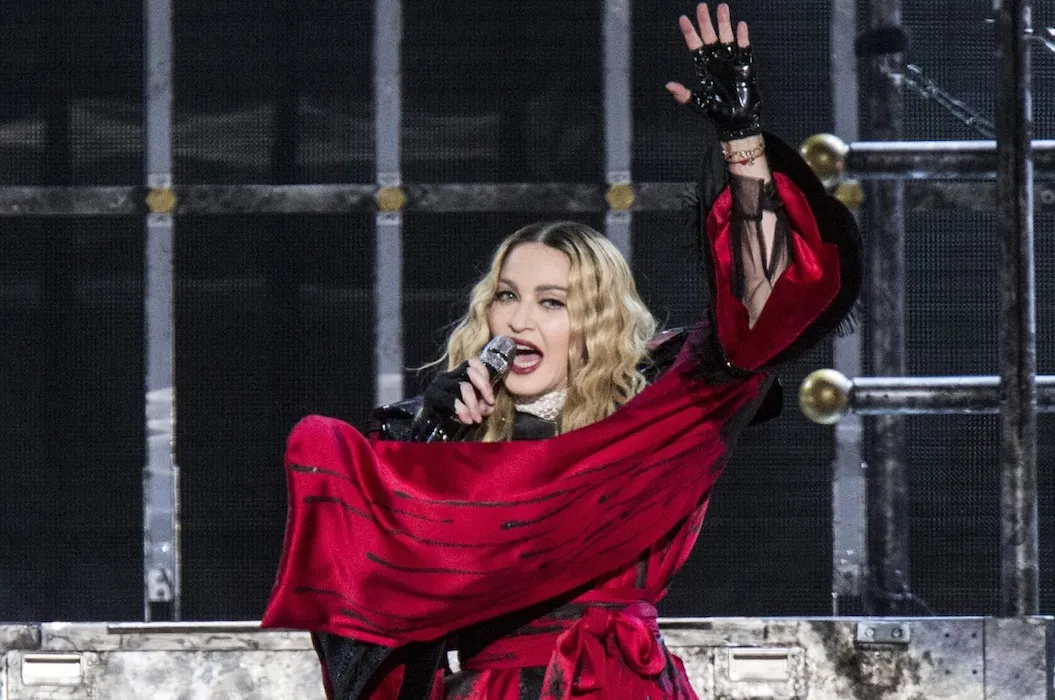 8430374-madonna.jpg