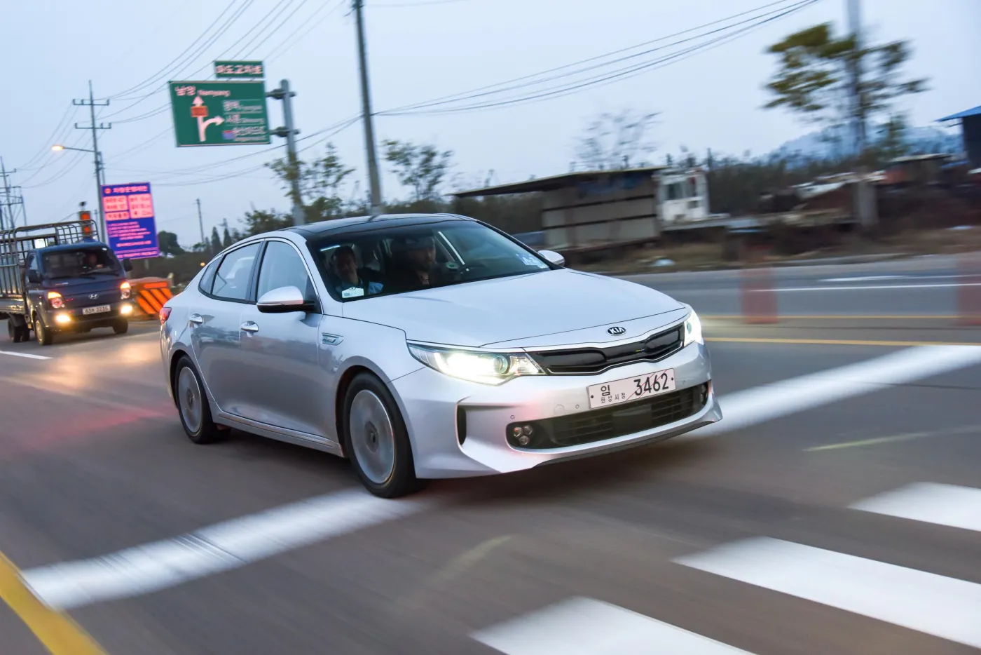 8442222-kia-optima.jpg