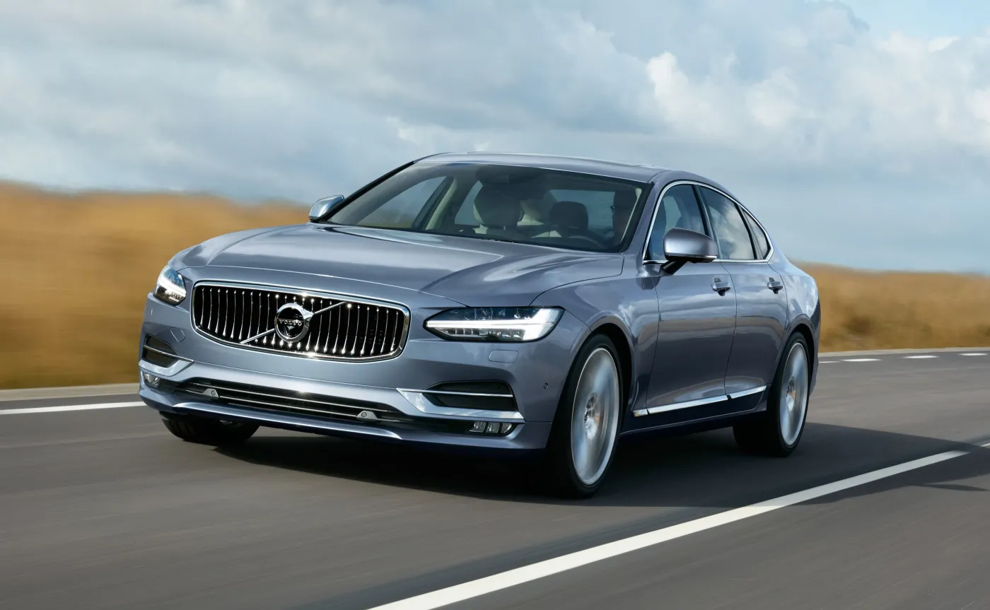 8493162-volvo-s90.jpg