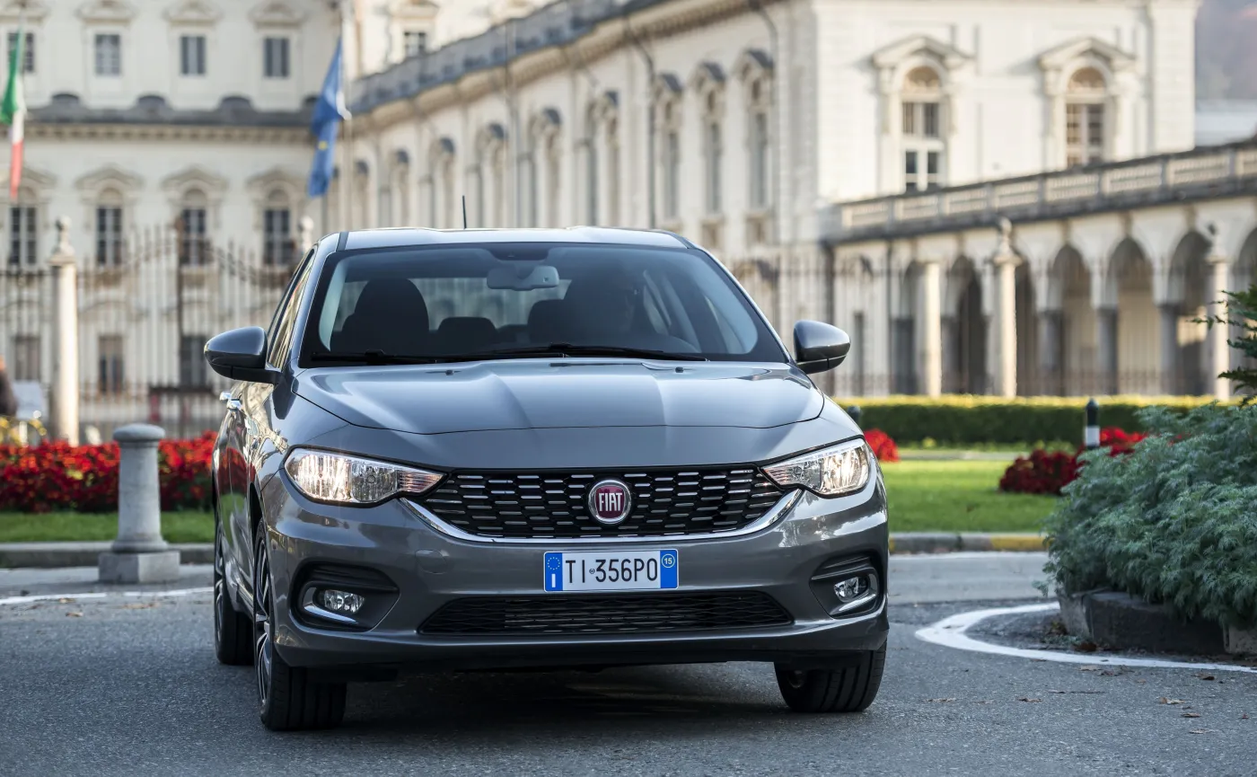 8496034-fiat-tipo.jpg