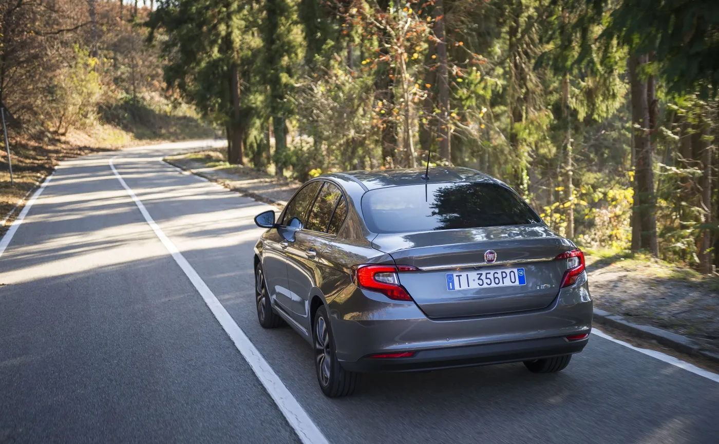 8496184-fiat-tipo.jpg