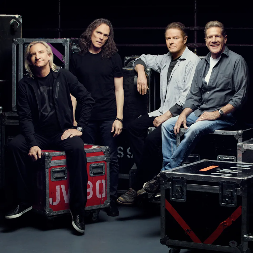 7201775-the-eagles.png