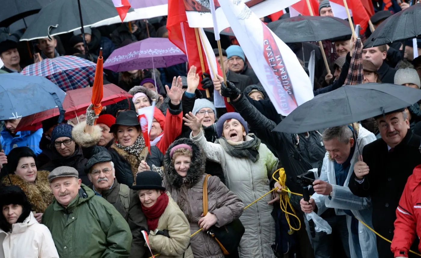 8536191-marsz-pis.jpg