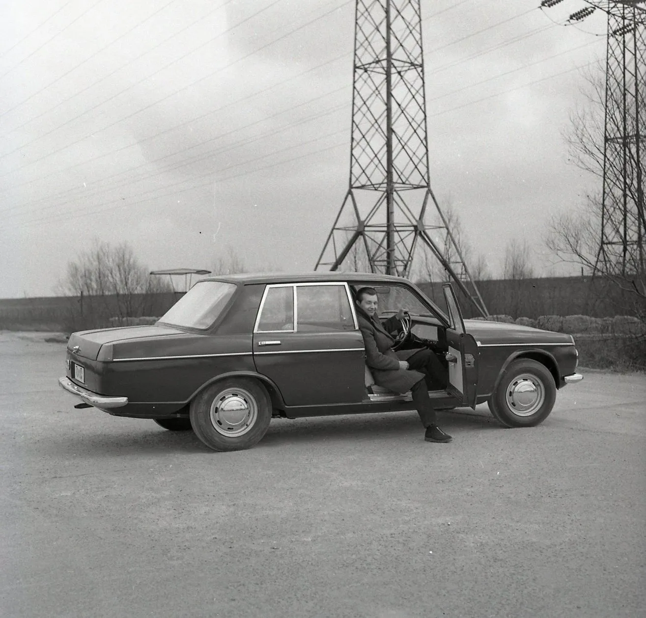 8194948-warszawa.jpg