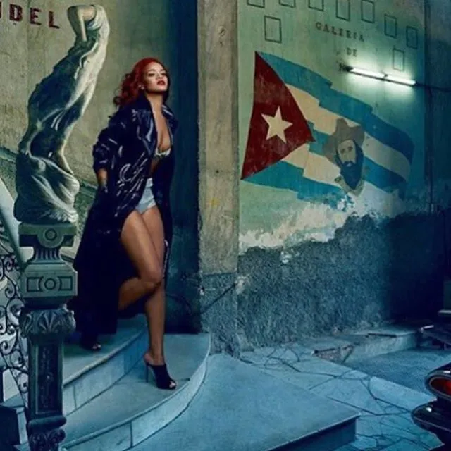 8299615-rihanna.jpg
