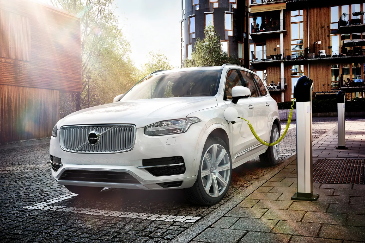 Oto nowy SUV wyczekiwany jak iPhone. Nowe volvo XC90 będzie hitem? ZDJĘCIA