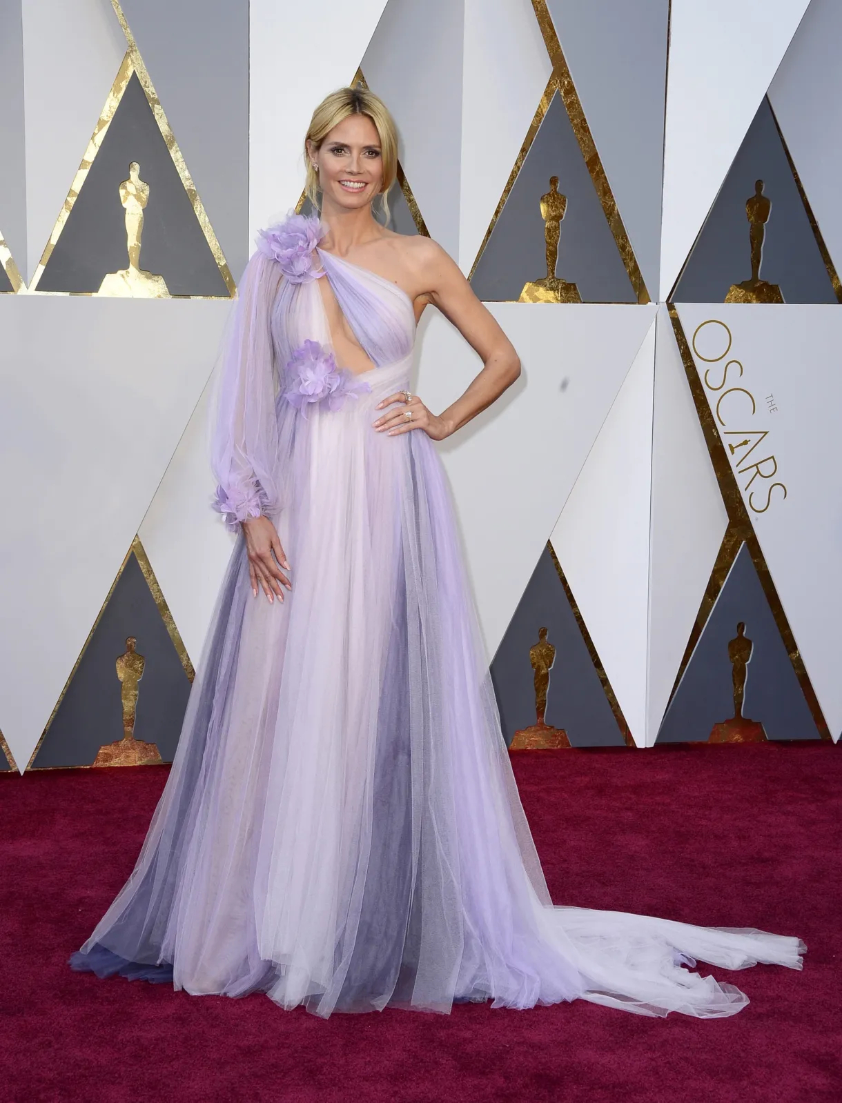 8785899-heidi-klum.jpg