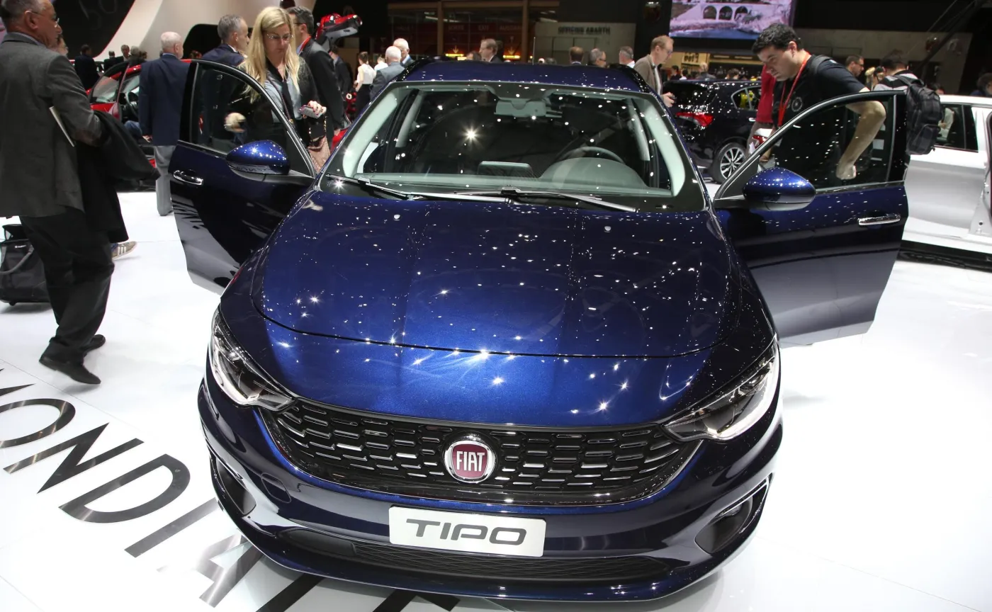 8796594-fiat-tipo.jpg