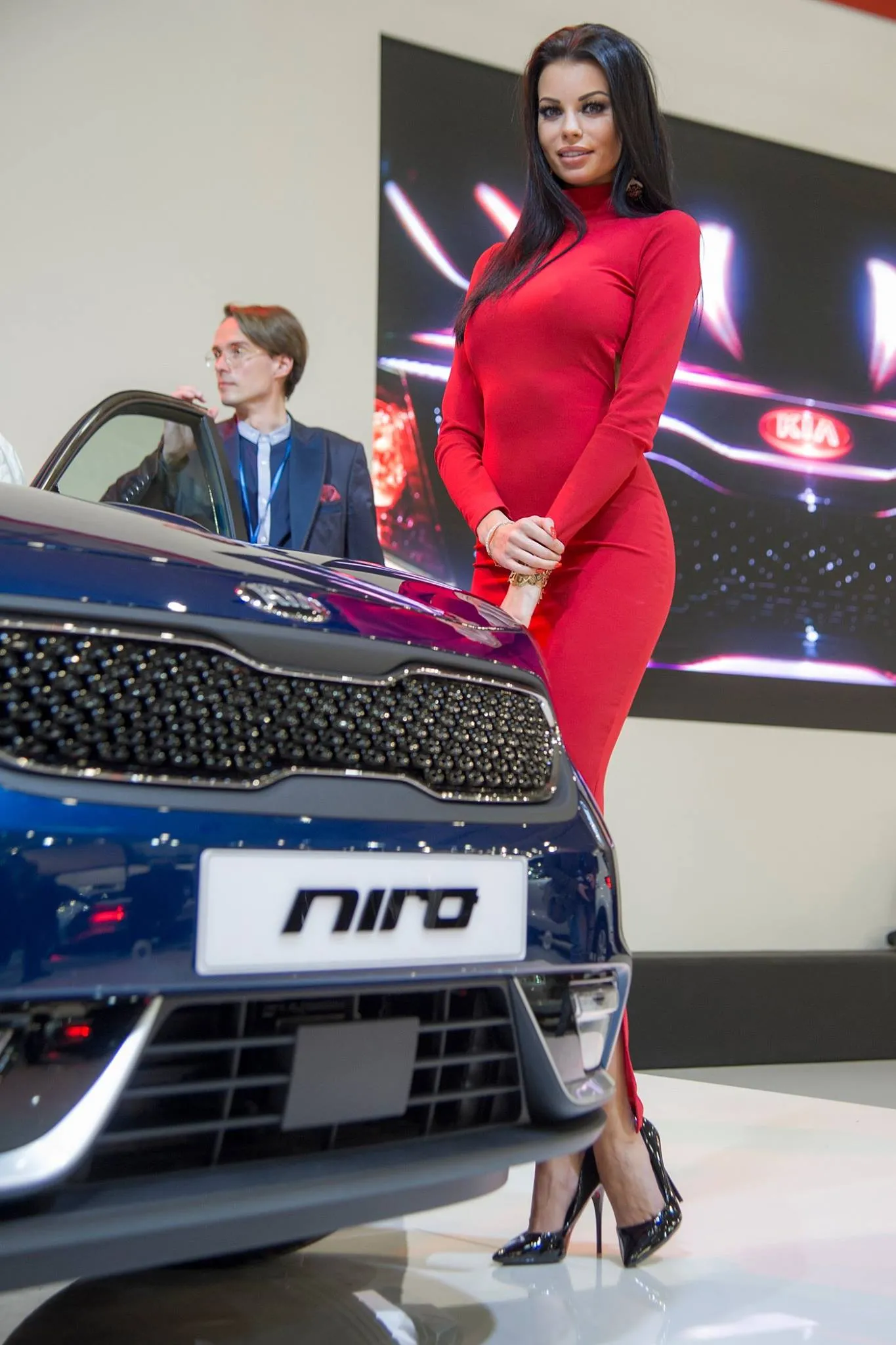 8923762-kia-niro.jpg