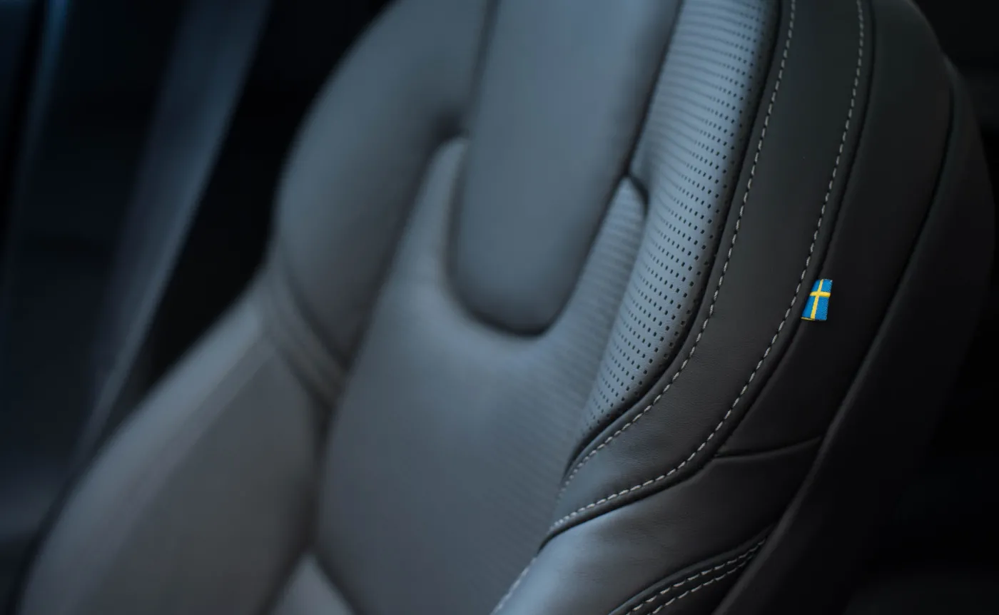 8981326-volvo-xc90.jpg