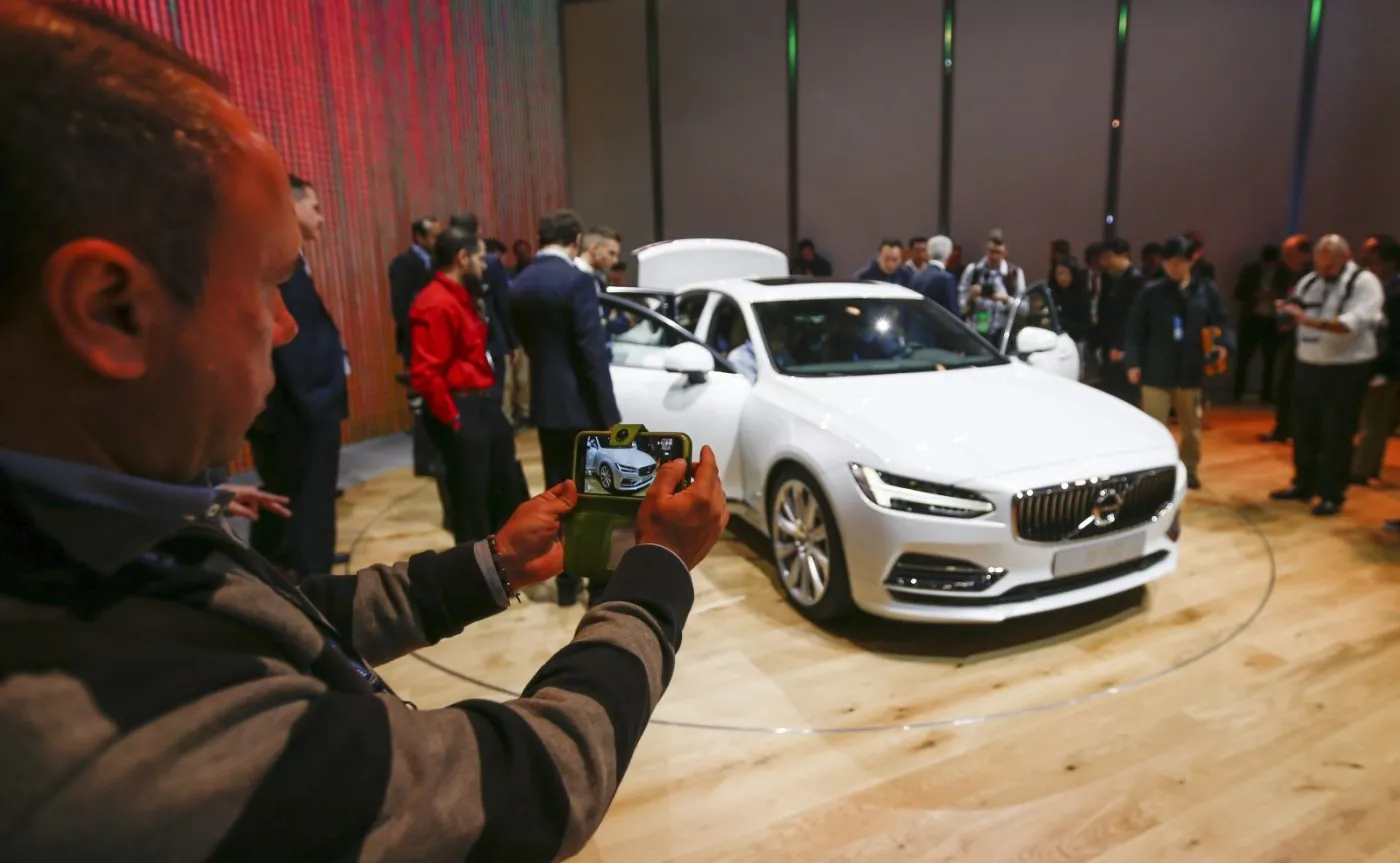 8628990-volvo-s90.jpg