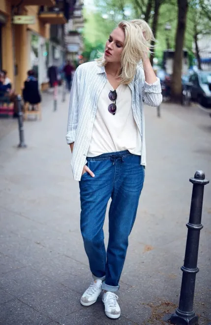 8673874-lato-2016.jpg