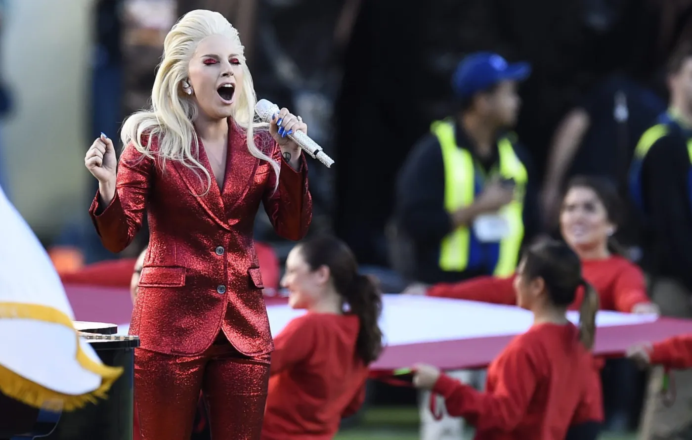 8714241-lady-gaga.jpg