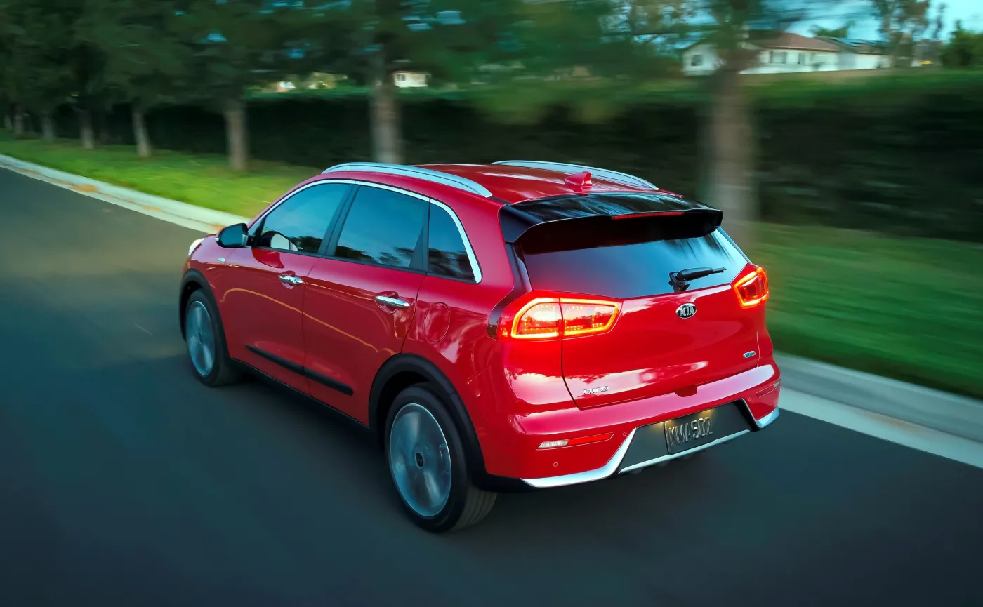 8726557-kia-niro.jpg