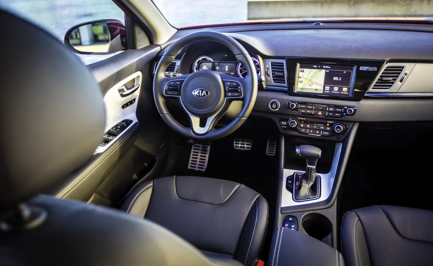 8726765-kia-niro.jpg