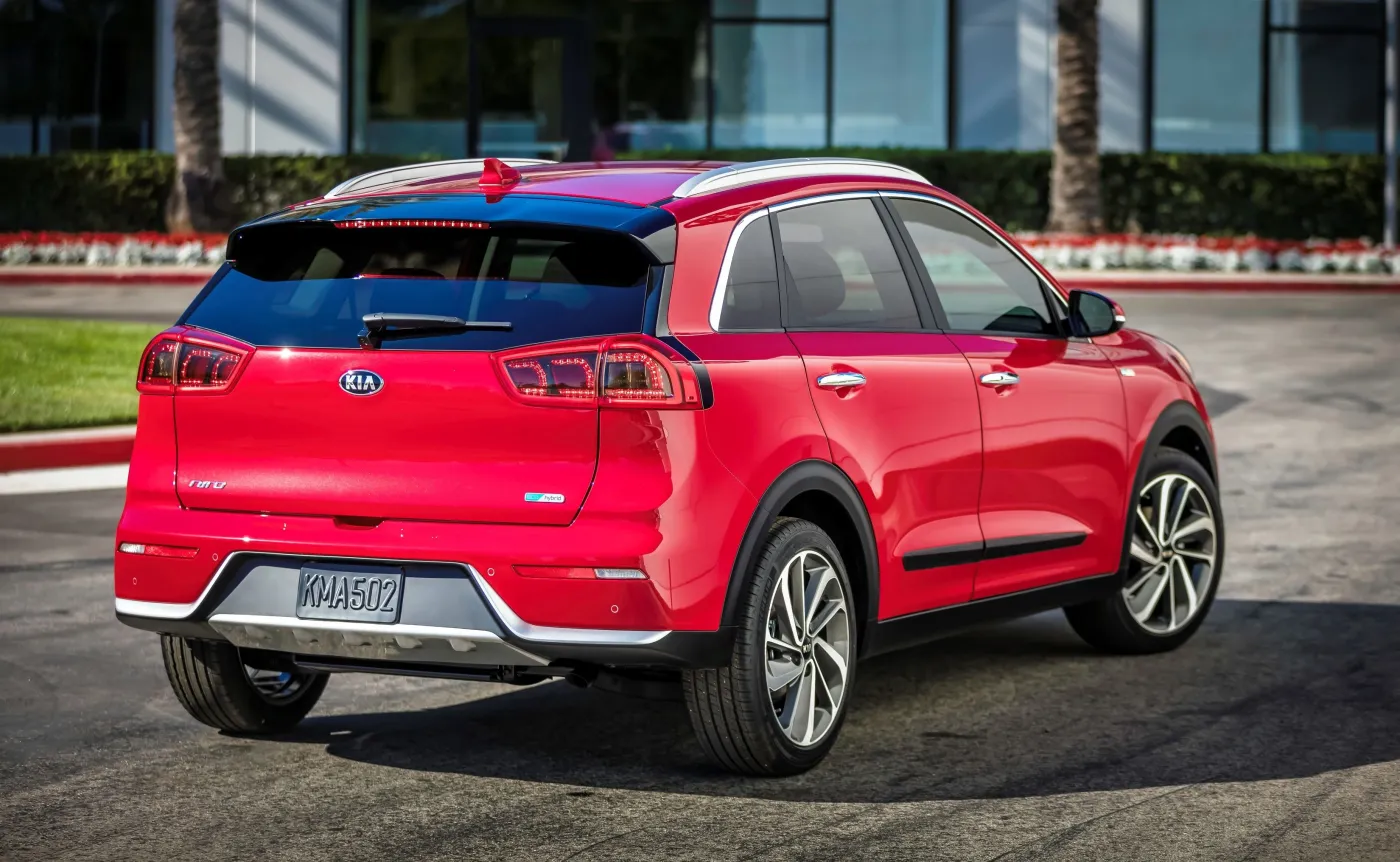 8726861-kia-niro.jpg