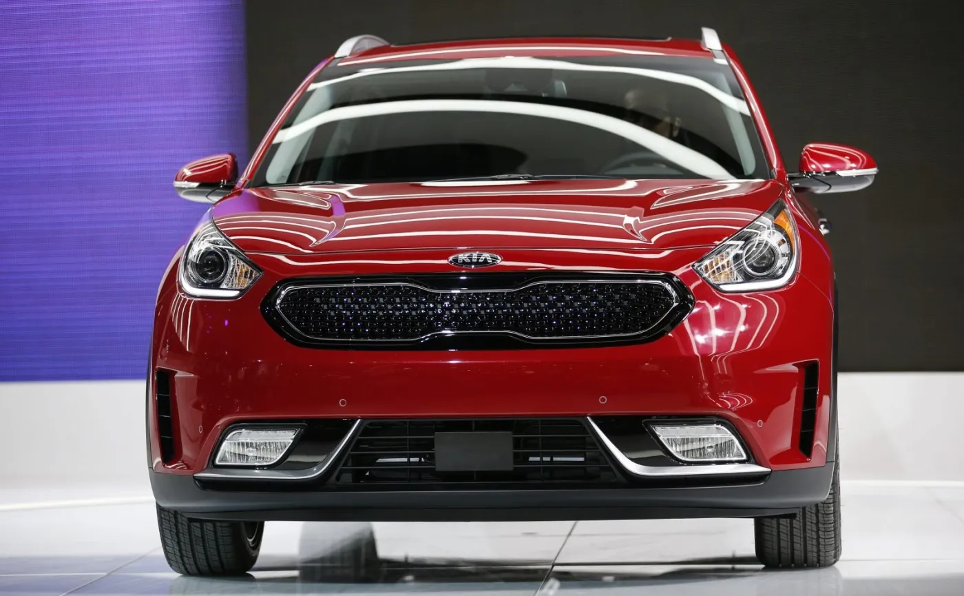 8727699-kia-niro.jpg