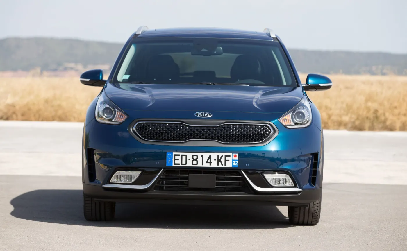 9288612-kia-niro.jpg