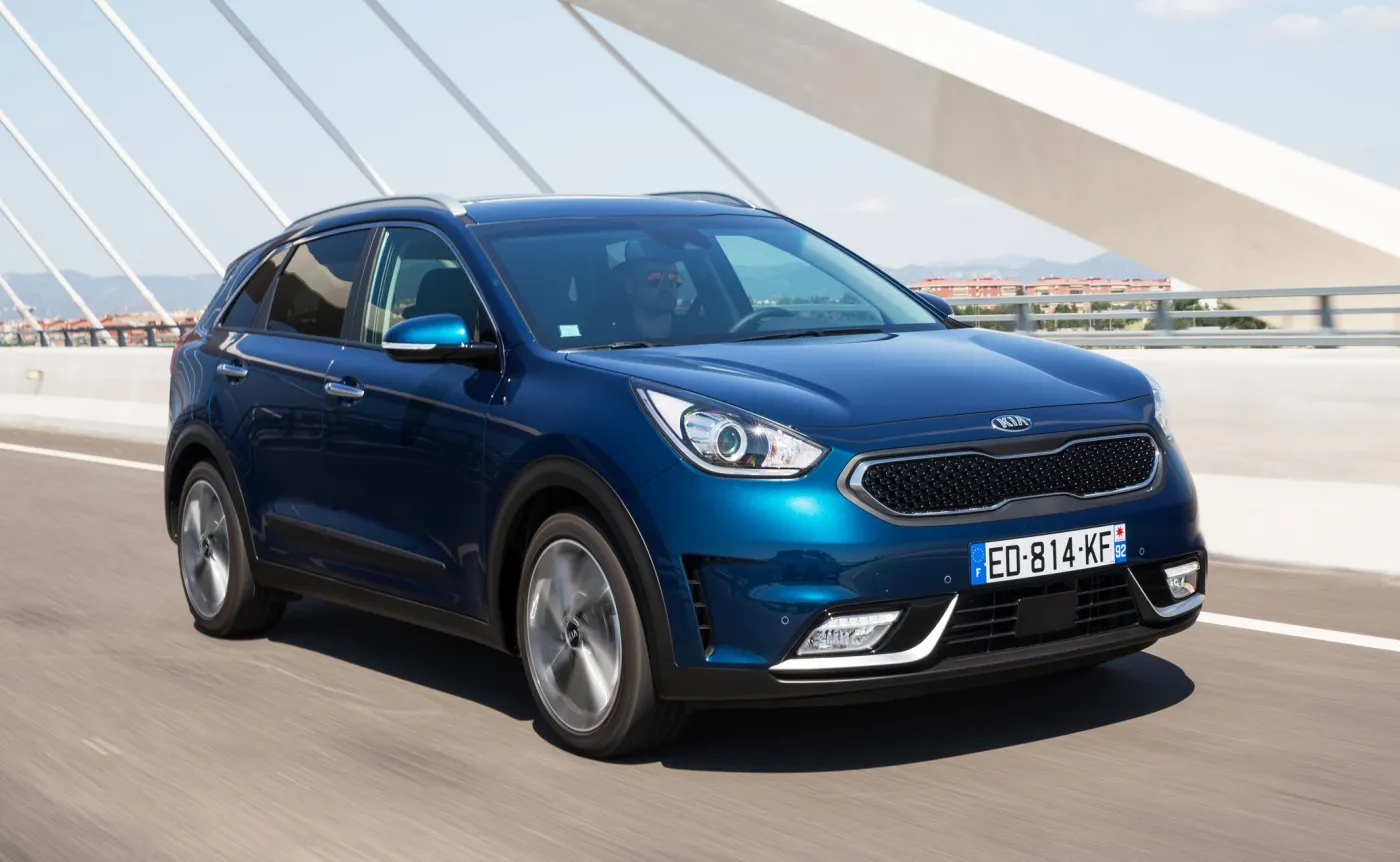 9288356-kia-niro.jpg