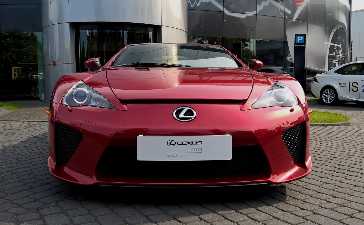 9077013-lexus-lfa.jpg