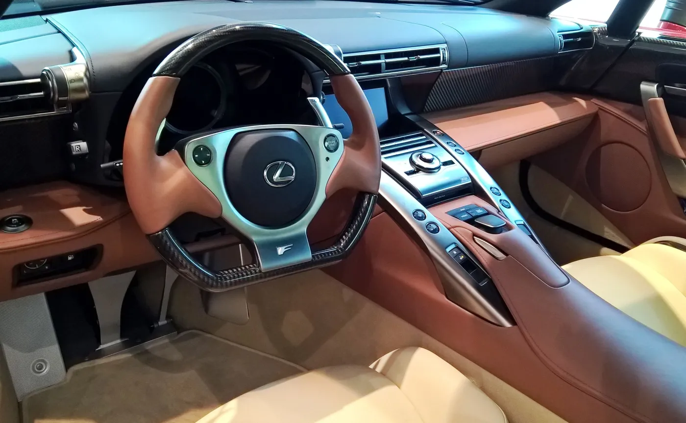 9077109-lexus-lfa.jpg