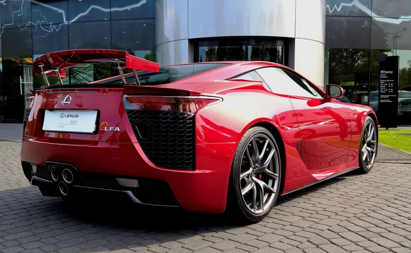 9077333-lexus-lfa.jpg