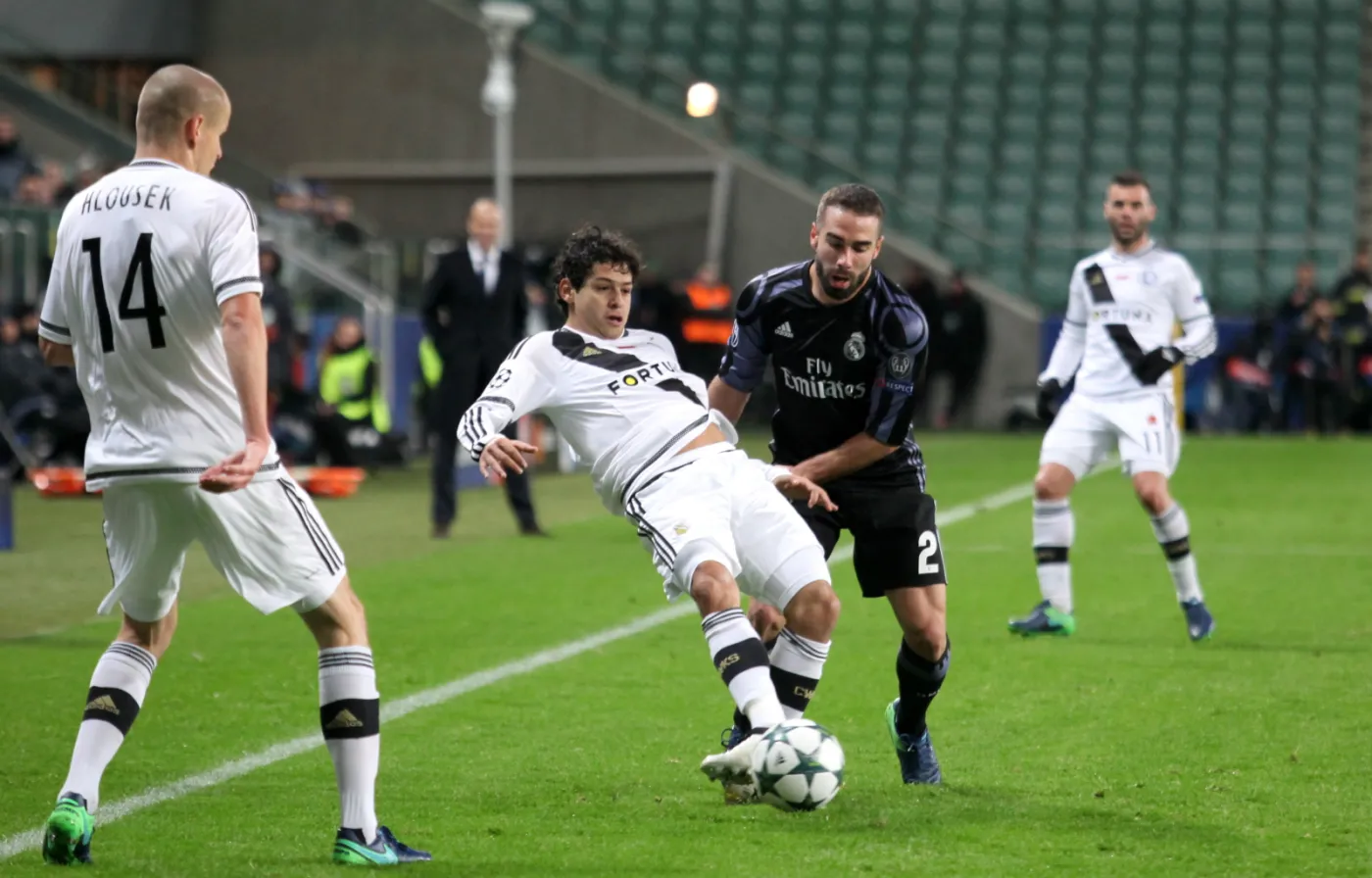 9580542-legia-real.jpg