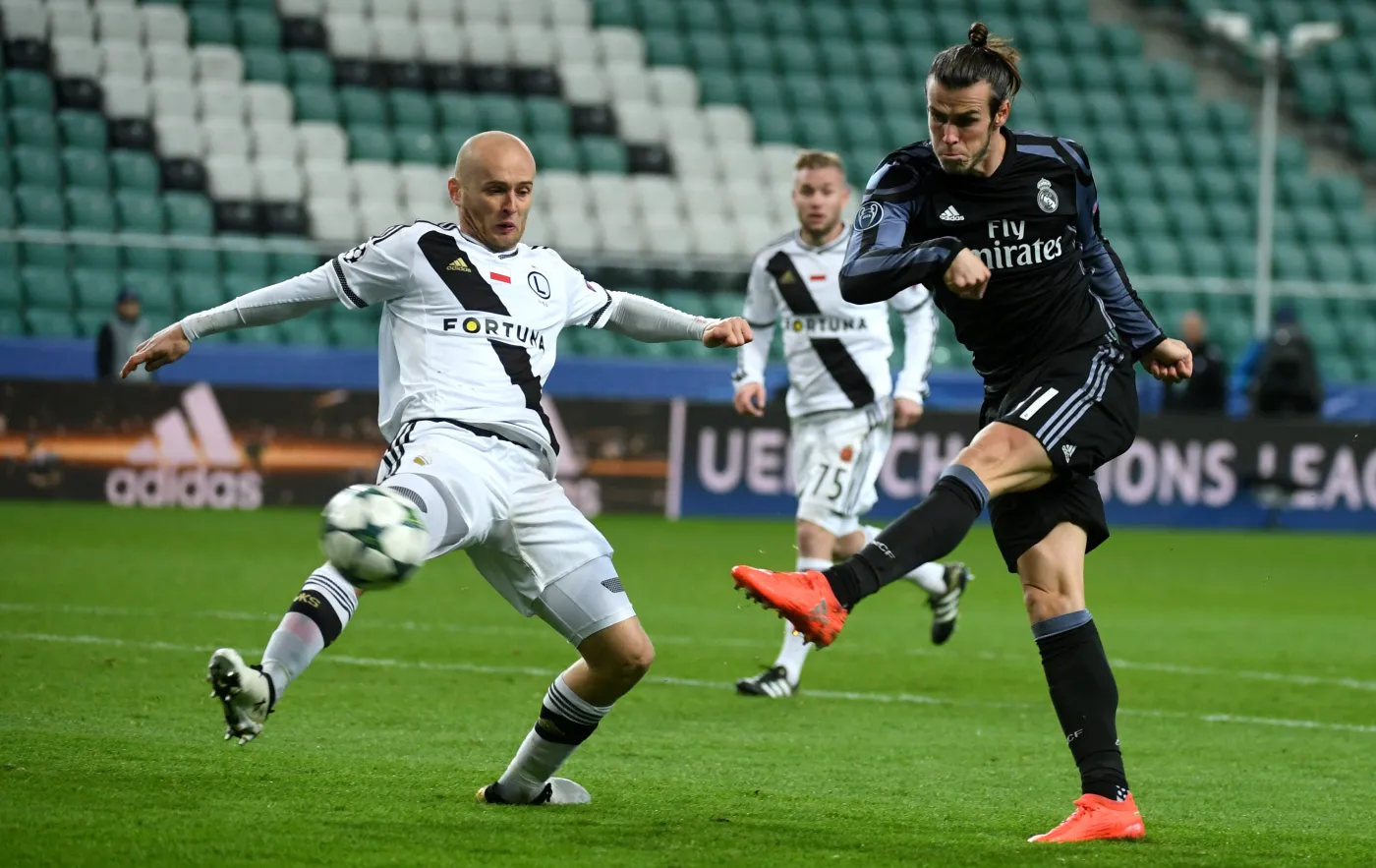 9580852-legia-real.jpg