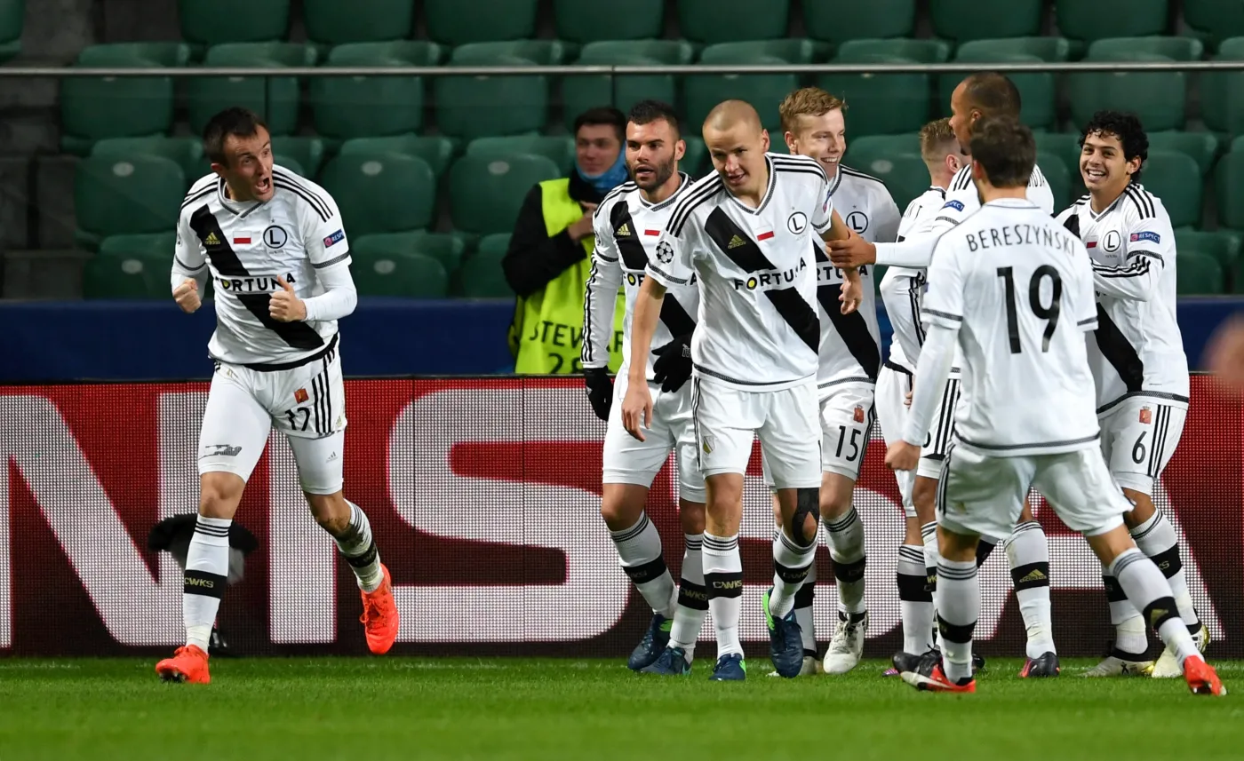 9580936-legia-real.jpg